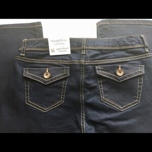 NWT Vera Wang Stretch Bootcut Jeans Size 6